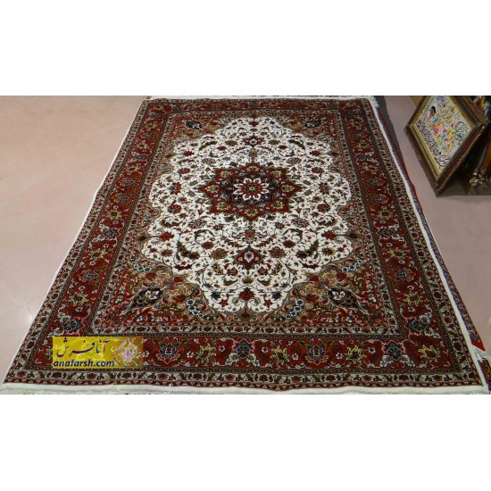 Tabriz Carpet , Isfahan Design